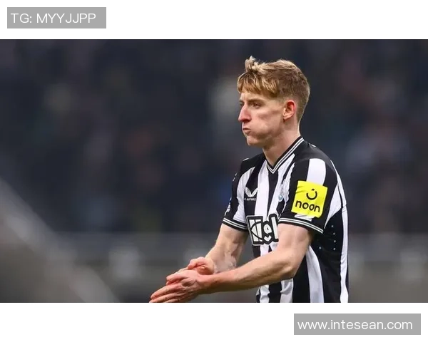 吉马良斯绝杀！纽卡斯尔联的胜利，是希望的火种，还是荣耀的序曲？