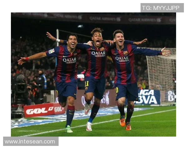 梅西三天1.4亿,一场“天价”足球梦碎:从狂喜到骚乱,印度球迷为何集体失控? 梅西三天1.4亿,一场“天价”足球梦碎:从狂喜到骚乱,印度球迷为何集体失控?